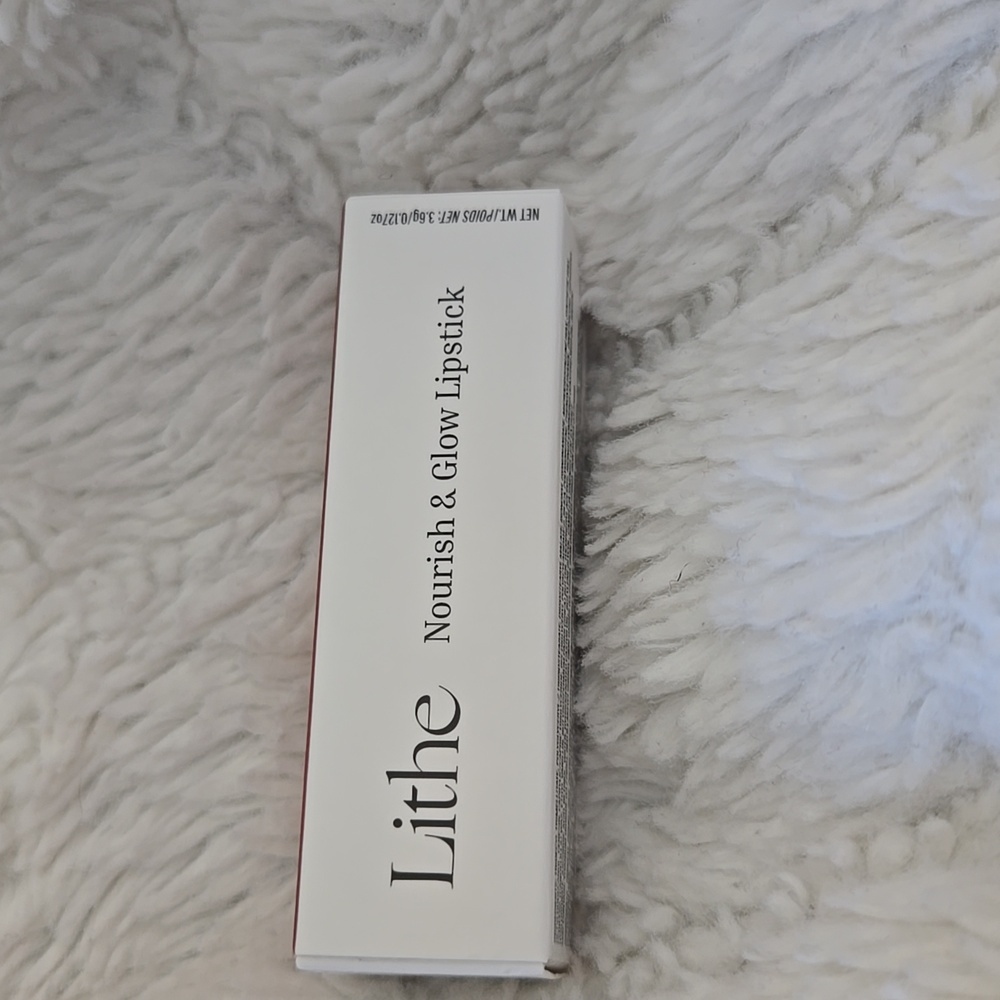 Lithe Nourish & Glow Lipstick In The Color: Calla NEW/Sealed - Picture 4 of 6